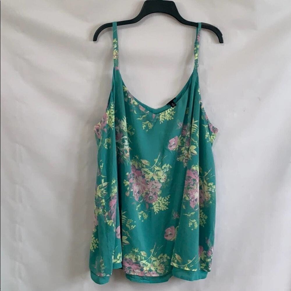 TORRID FLORAL SPAGHETTI‎ STRAP FLORAL BLOUSE SIZE 4